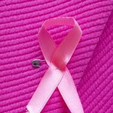 Octobre rose sera consacré dans la région genevoise et nyonnaise au cancer du sein chez les jeunes femmes (photo d'illustration). KEYSTONE/GEORGIOS KEFALAS
